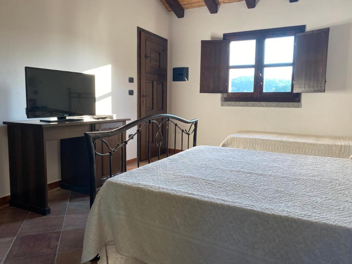 Li Paduleddi Country Guest House Olbia Exterior foto